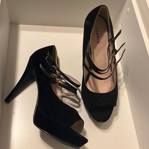 Black Velvet Strappy Pumps